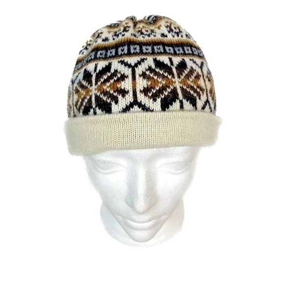 Classic Alapaca Hat One Size - Picture 4 of 13